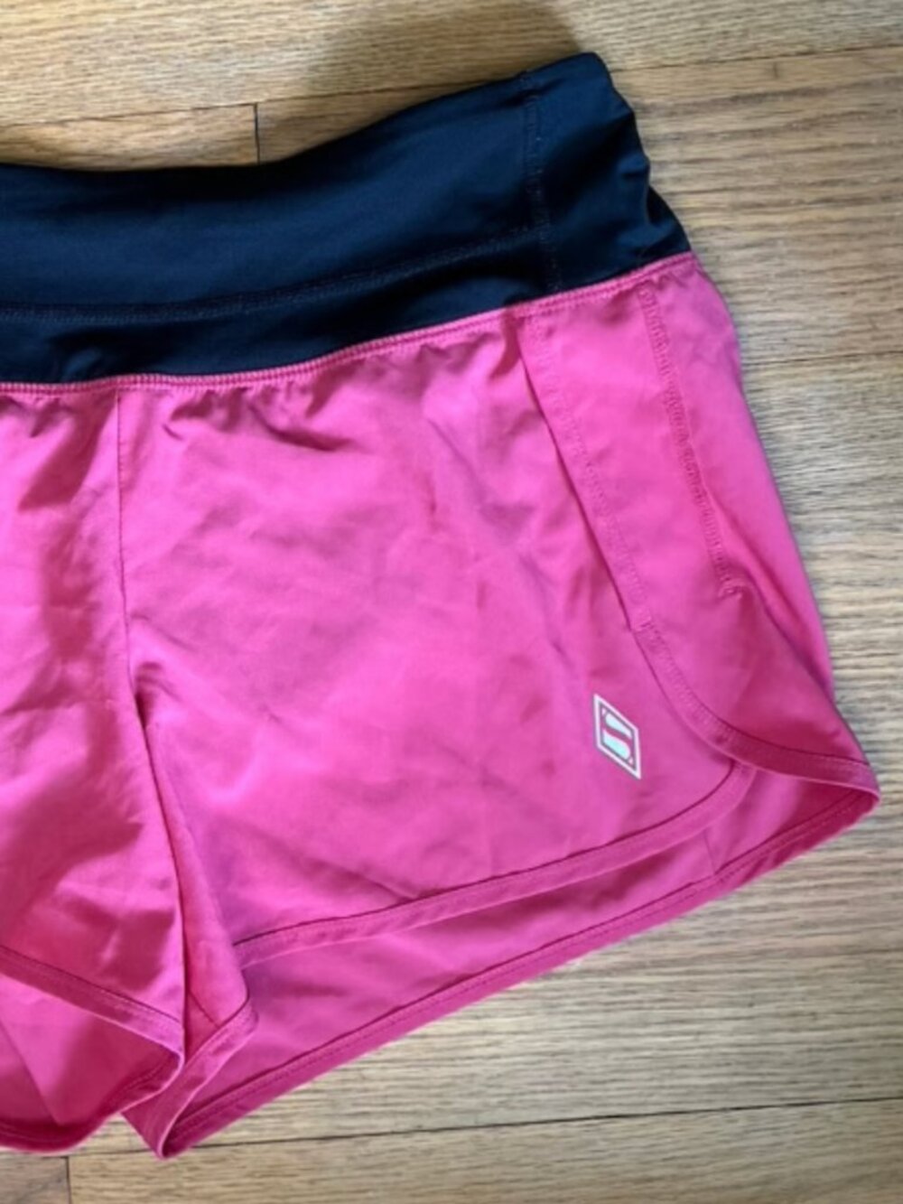 Women’s Skechers Pink Athletic Running Shorts size L Back Pocket